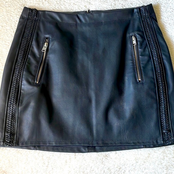 Express Dresses & Skirts - Express Faux Leather Black Mini Skirt with Front Zippered Pockets - Size 2
